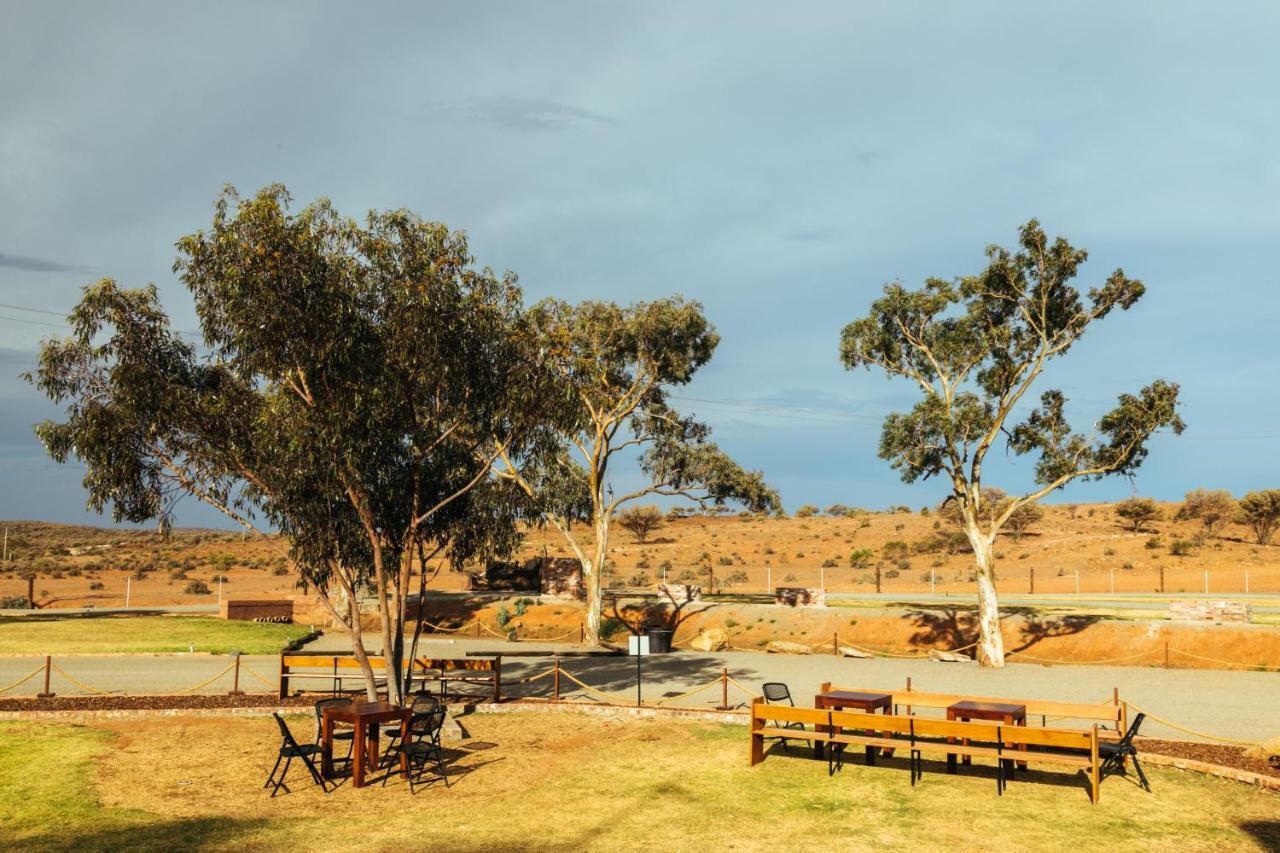 Broken Hill Outback Resort Buitenkant foto